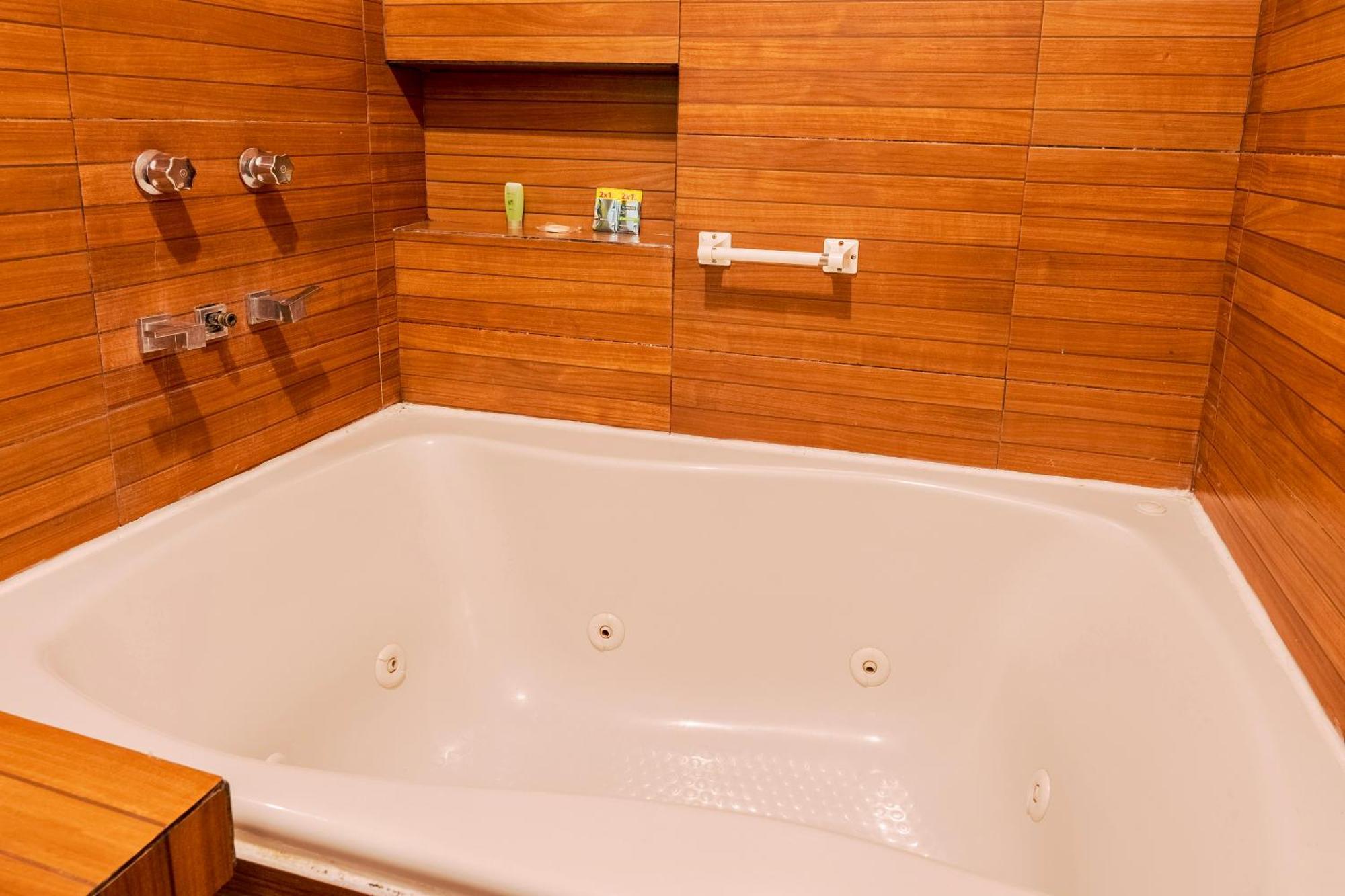 Loft Arte Y Diseno Alberca Climatizada, Amenidades Y Lujo, Terraza Privada Con Asador De Carbon, Cuernavaca Somos Los Unicos Que Te Ofrecemos Para Tu Uso Personal Y Exclusivo 2 Jacuzzis Con Agua Caliente Y Sistema De Hidromasaje Tipo Spa Eksteriør bilde